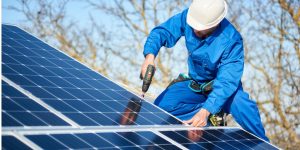 Installation Maintenance Panneaux Solaires Photovoltaïques à Lavenay